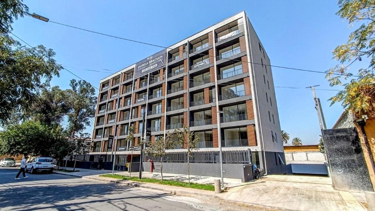 Departamento Parque O'higgins, Movistar Arena * Santiago